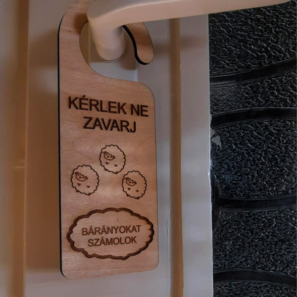 Ajtójelző Akasztó